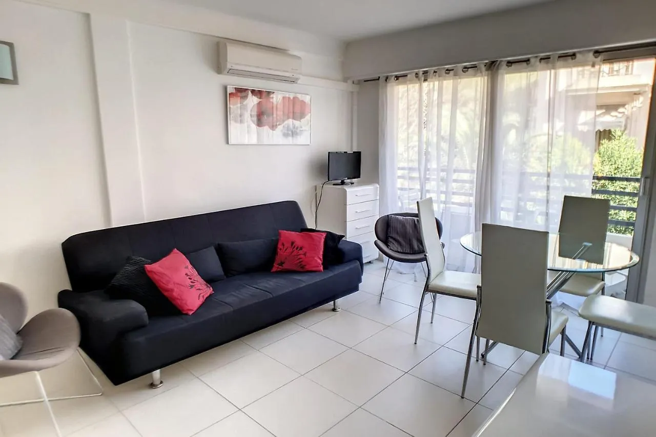 公寓 Henri Camille Real Estate - Rouaze - Studio 50M Croisette 戛纳